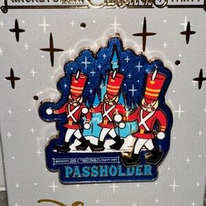 2024 Disney Parks Mickeys Very Merry Christmas Party Passholder TOY SOLDIER Pin